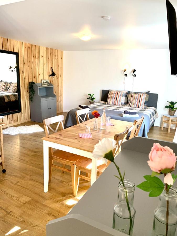 デュルビュイ La Fleur Et Le Soleil Bed & Breakfast エクステリア 写真